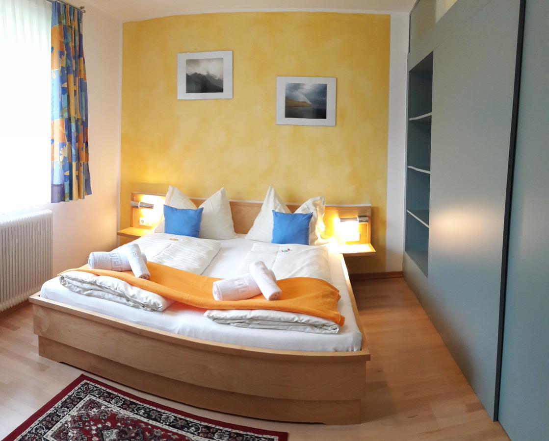 Familienpension Gletscherblick Heiligenblut Exterior photo